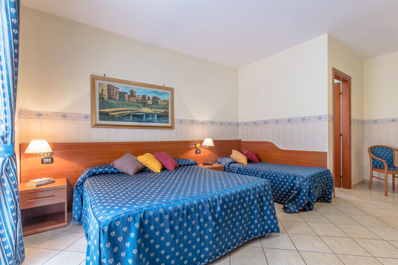 Hotel Traiano Civitavecchia Exterior photo