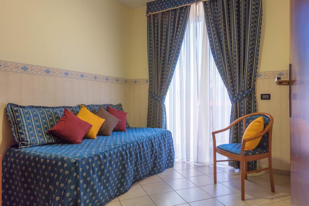 Hotel Traiano Civitavecchia Exterior photo
