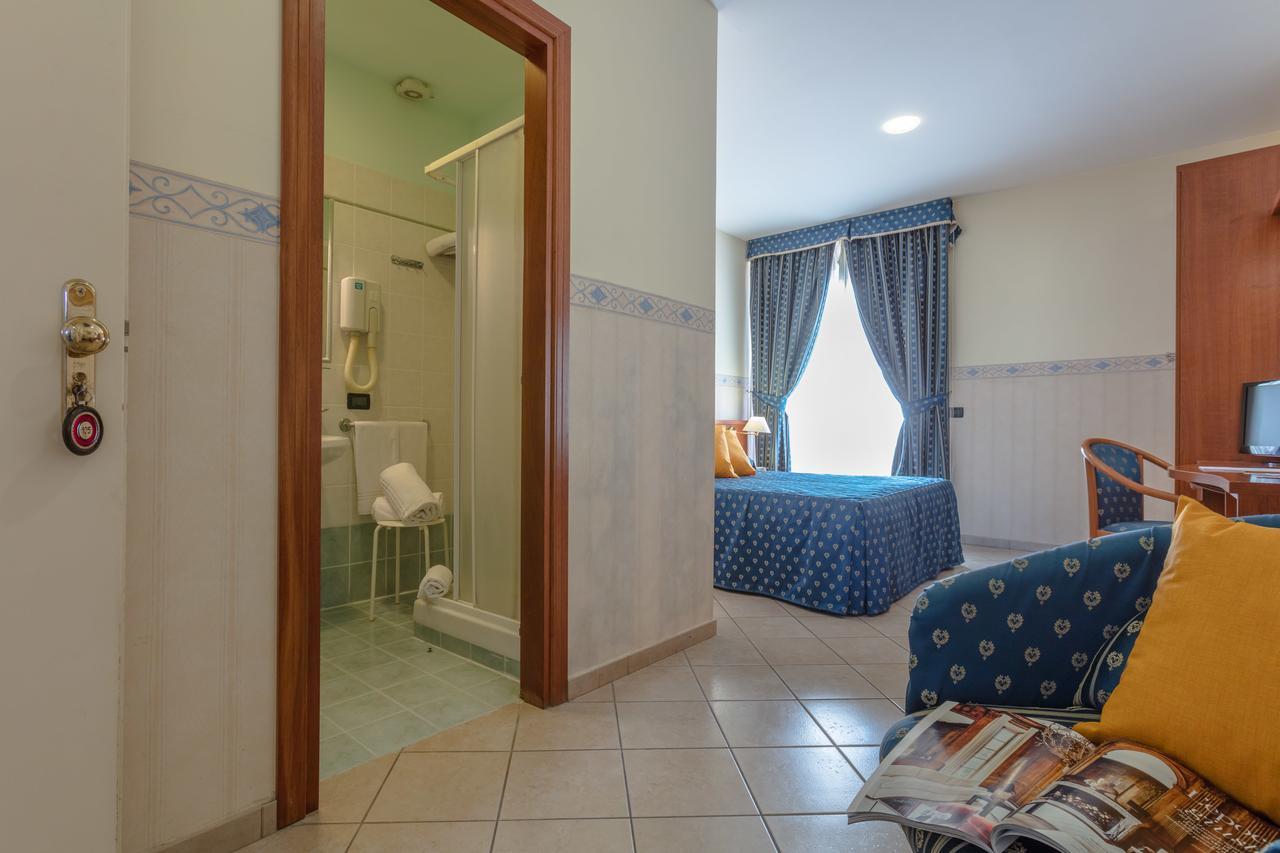 Hotel Traiano Civitavecchia Exterior photo