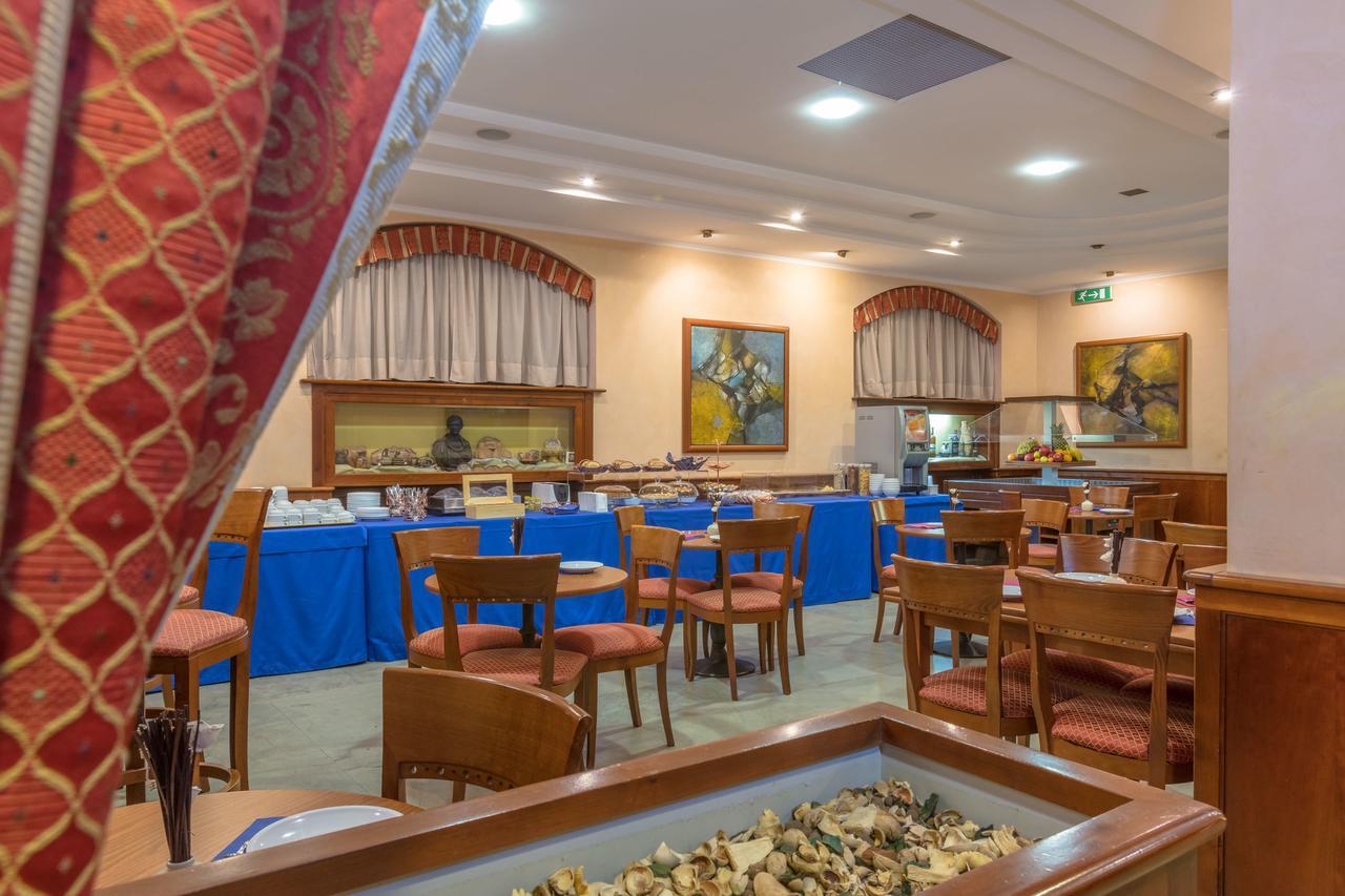 Hotel Traiano Civitavecchia Exterior photo