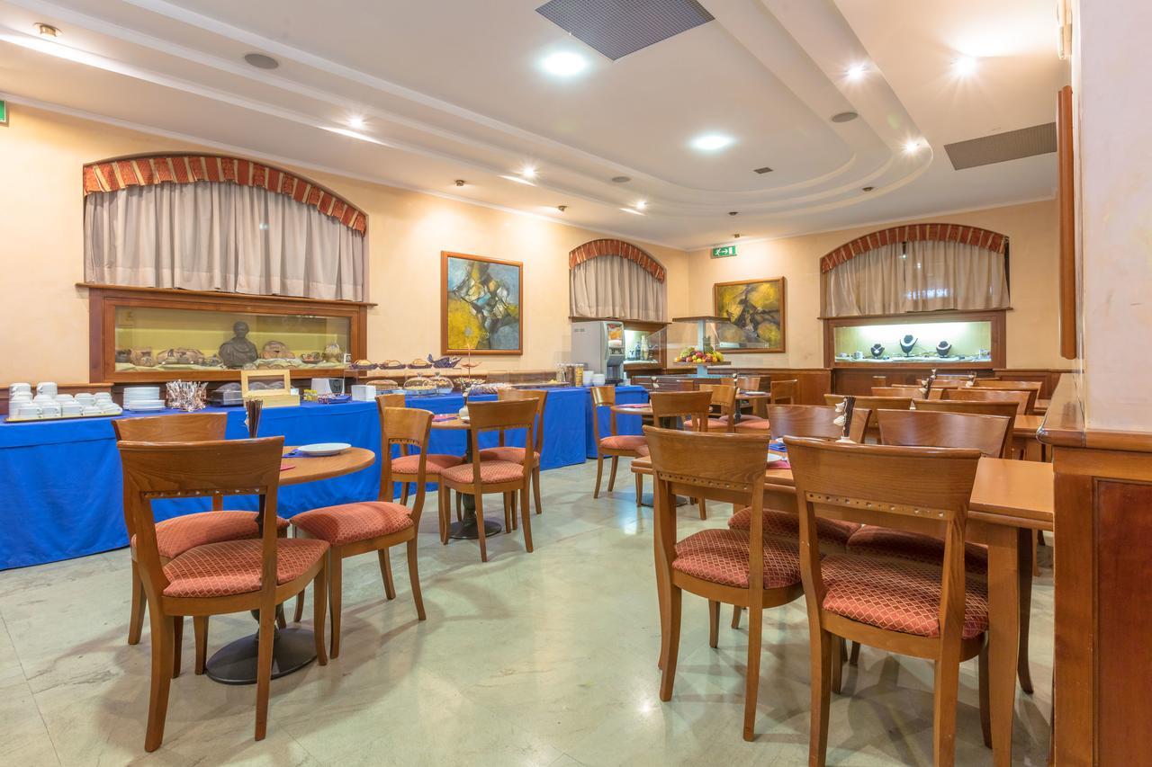 Hotel Traiano Civitavecchia Exterior photo